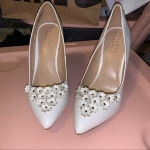 Floral Pointed Heels